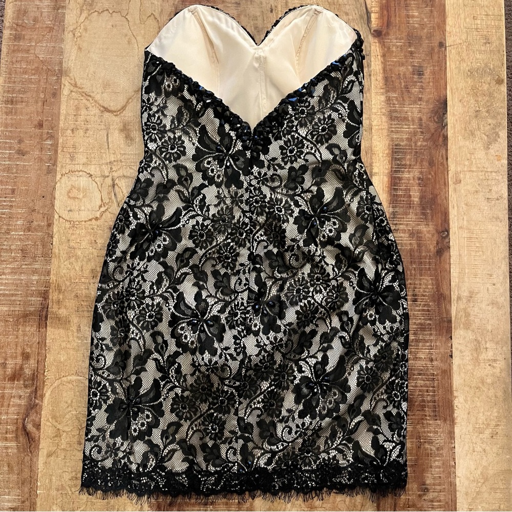 Mori Lee Beaded Coquette Lace Mini Dress - Picture 5 of 5